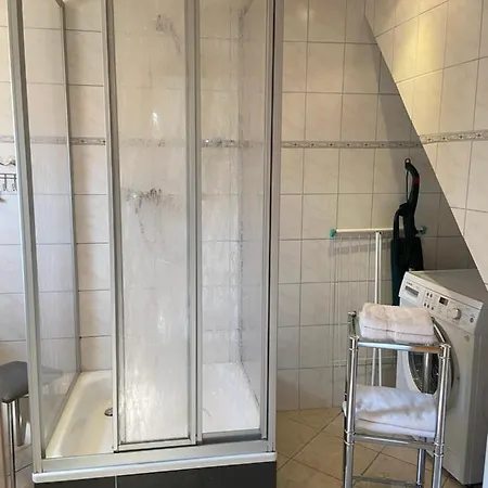 & Senftner بيت للعطل ثال