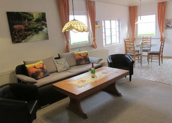 & Senftner Nyaraló *